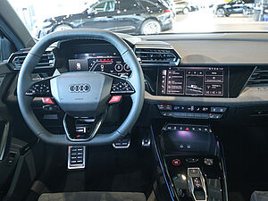 Audi RS3 Sportback 8 navigation