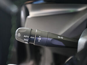 Peugeot 408 GT HYBRID 145 e-DSC6 29 navigation