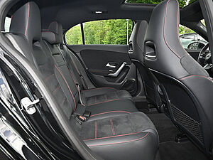 Mercedes-Benz A 200 AMG Sport Advanced Plus 5 navigation