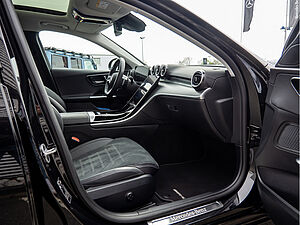 Mercedes-Benz C 200 T d AMG Line 2 navigation