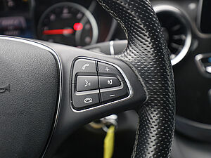 Mercedes-Benz V 220 d RISE 19 navigation