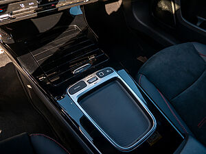 Mercedes-Benz A 180 d AMG Line 12 navigation