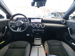 Mercedes-Benz CLA 200 d Coupé AMG Sport Advanced Plus 8 navigation