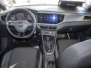Volkswagen Polo VI 1,0 Comfortline 9 navigation