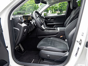 Mercedes-Benz GLC 300 4M AMG Sport Premium 9 navigation