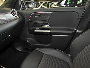 Mercedes-Benz EQA 300 4M Progressive Advanced Facelift 14 navigation