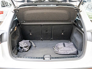 Mercedes-Benz GLA 250 e Progressive 28 navigation