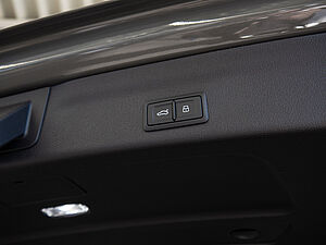 Audi A6 Avant S line 40 TDI S tronic 34 navigation