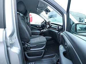 Mercedes-Benz V 220 CDI Kompakt 3 navigation