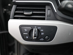 Audi A4 Avant S line 35 TFSI S tronic 28 navigation