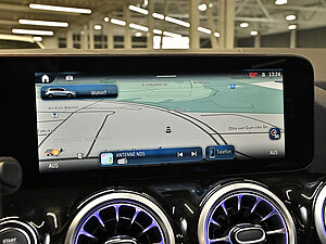 Mercedes-Benz B 220 d Progressive 11 navigation