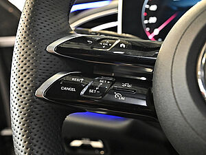 Mercedes-Benz E 220 d 4M T AMG Sport Premium Superscreen 17 navigation