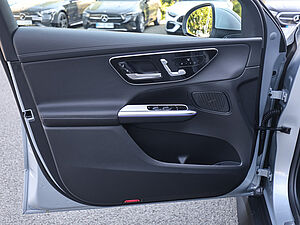 Mercedes-Benz GLC 220 d 4M Edition AMG Line 28 navigation