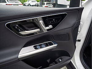Mercedes-Benz GLC 300 4M AMG Sport Premium 19 navigation