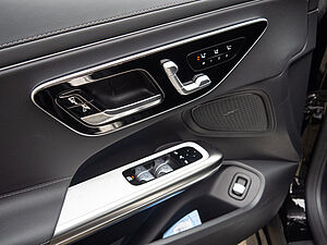 Mercedes-Benz CLE 180 Cabrio 28 navigation