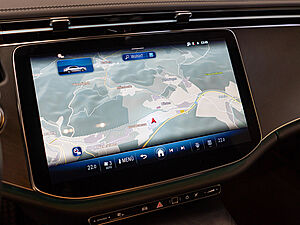 Mercedes-Benz E 220 d AMG Sport 11 navigation