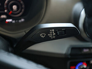 Audi Q2 35 TFSI S Line Black S Tronic 27 navigation