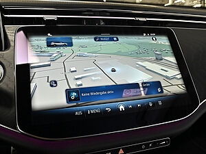 Mercedes-Benz E 220 T d AMG Line 11 navigation