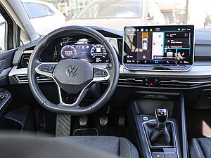 Volkswagen Golf VIII Life 1,5 l TSI 10 navigation