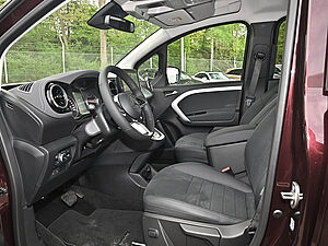 Mercedes-Benz T 180 d PROGRESSIVE Standard 8 navigation