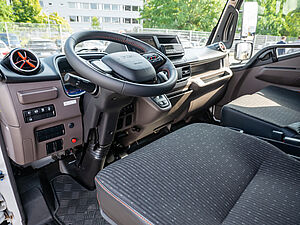 Fuso Canter e7C18e Koffer LBW 200km Reichw Klima LED 5 navigation