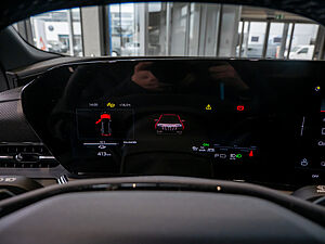 Audi SQ6 SUV e-tron 14 navigation