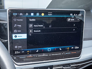 Volkswagen Golf VIII Variant GOAL 2,0 l TDI DSG 15 navigation