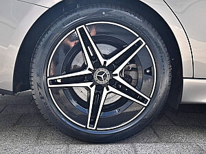 Mercedes-Benz C 300 d 4M AMG Sport Premium 8 navigation