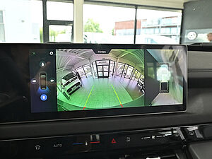 Maxus T60 MAX Luxury 4x4 10 navigation
