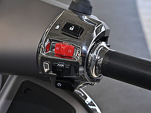 Vespa GTS Super 310 GTS 310 Super TECH E5+ 8 navigation