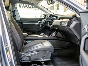 Audi e-tron 55 quattro advanced AHK Standhz. LED P 3 navigation
