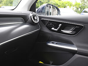 Mercedes-Benz GLC 220 d 4M AMG Line 17 navigation