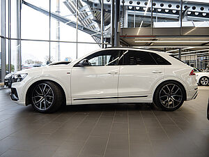 Audi Q8 50 TDI quattro S line 8 navigation