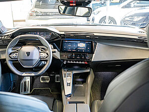 Peugeot 408 GT HYBRID 225 e-EAT8 6 navigation