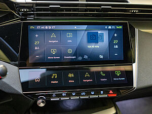 Peugeot 308 SW GT HYBRID 136 e-DSC6 9 navigation