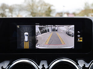 Mercedes-Benz GLA 200 d Progressive 13 navigation