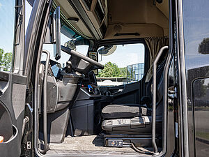 Mercedes-Benz Actros 1853 LS 4x2 mit GSR 19 navigation