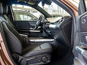 Mercedes-Benz GLB 250 4M Progressive Advanced 2 navigation