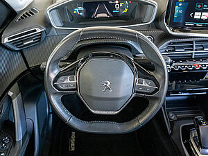 Peugeot 2008 e-Allure Elektromotor 136 8 navigation