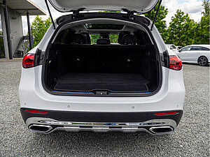 Mercedes-Benz GLC 300 e 4M Avantgarde Advanced Plus 22 navigation