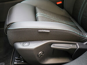 Peugeot 308 SW Allure PureTech 130 31 navigation