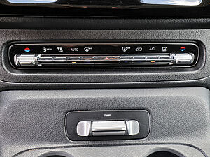Mercedes-Benz Vito 112 KA Lang Facelift 13 navigation