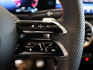 Mercedes-Benz A 180 AMG Advanced Plus 18 navigation