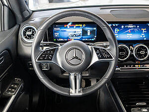 Mercedes-Benz GLB 250 4M Progressive Advanced 9 navigation