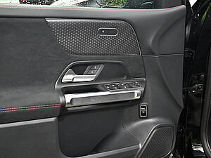Mercedes-Benz GLB 250 4M AMG Sport Advanced Plus 27 navigation