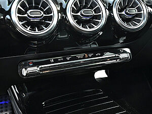 Mercedes-Benz A 200 Limo AMG Sport Advanced Plus 13 navigation