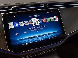 Mercedes-Benz E 220 d AMG Sport 9 navigation