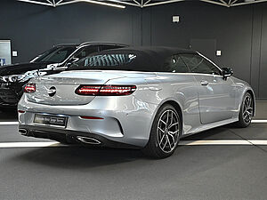 Mercedes-Benz E 200 Cabrio AMG Line 33 navigation