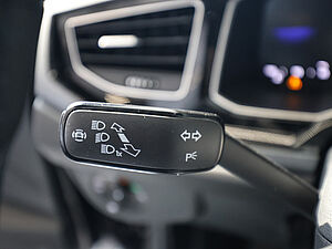 Volkswagen Polo R-Line 1,0 l TSI DSG 28 navigation