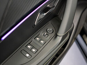 Peugeot 2008 GT BHDI130 Facelift 20 navigation